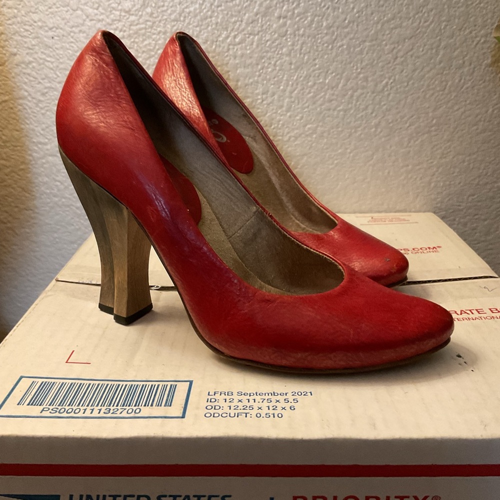 Elegant Red High Heeled Pumps